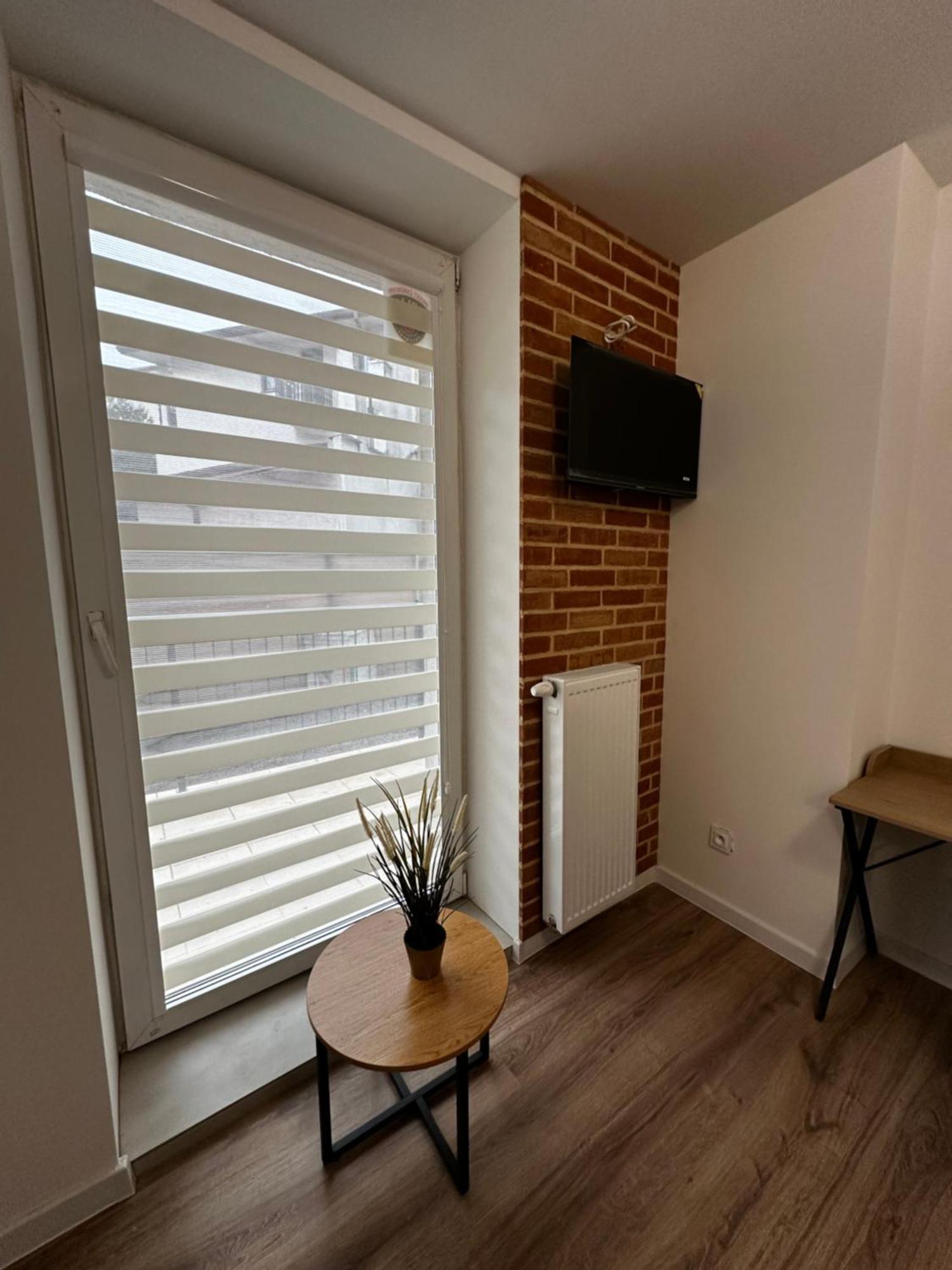Skwerowa Nest Apartment Krasków Exterior foto